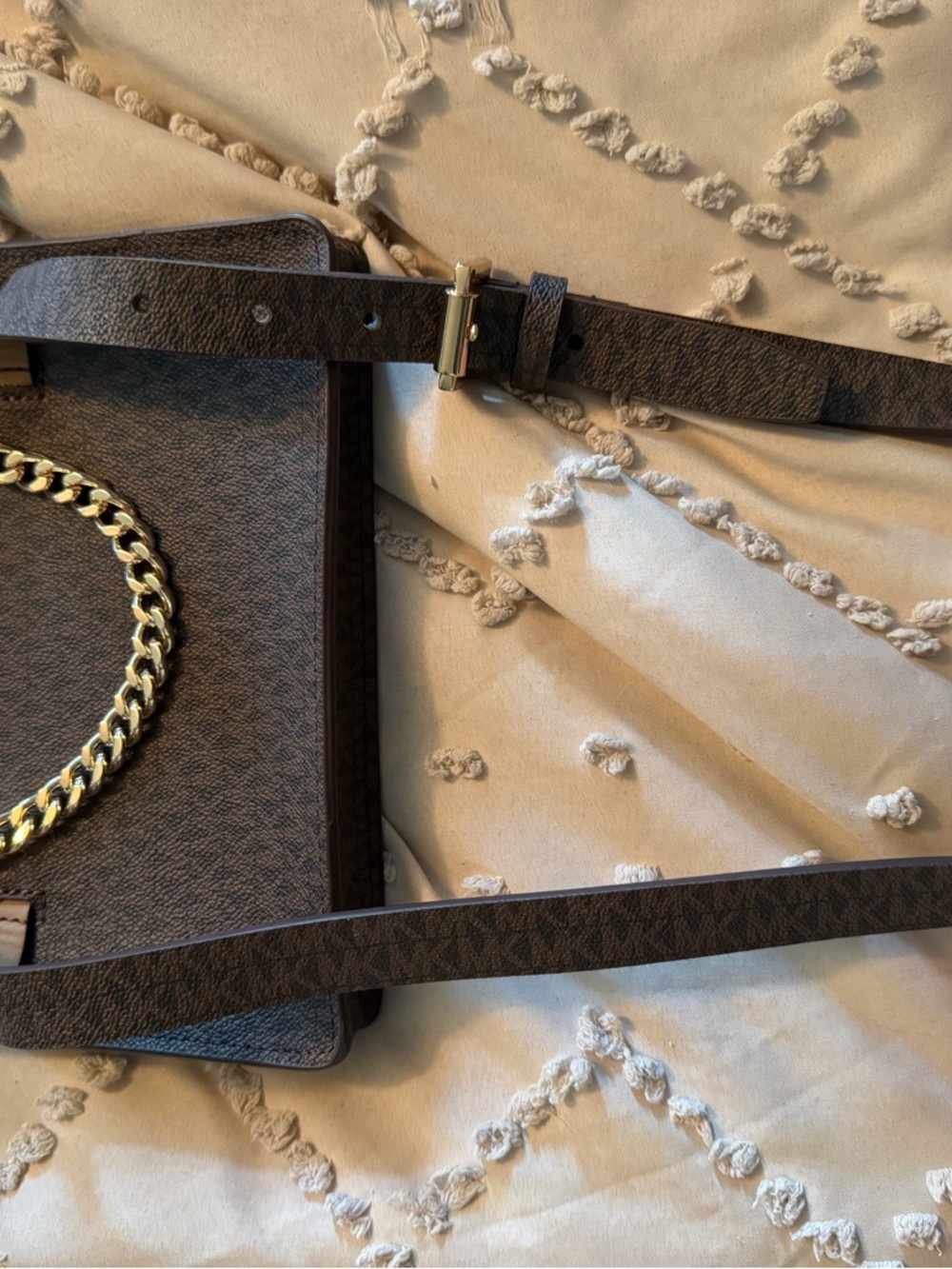 Michael kohrs belt purse - Picture 2 of 4